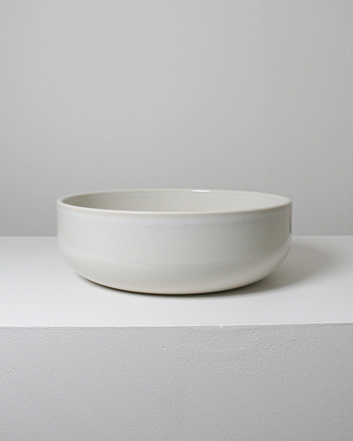 CLAY 300 Ceramic Round Hand Basin