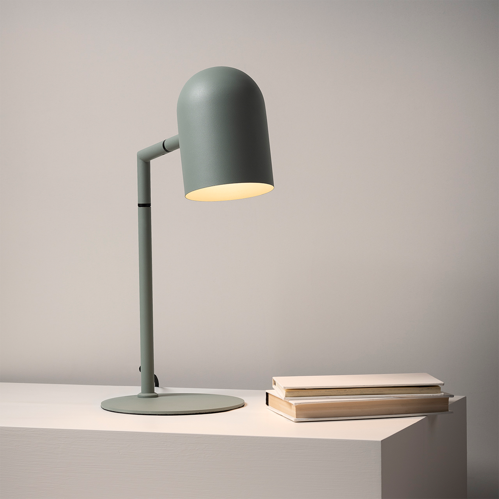 PIA Table Lamp