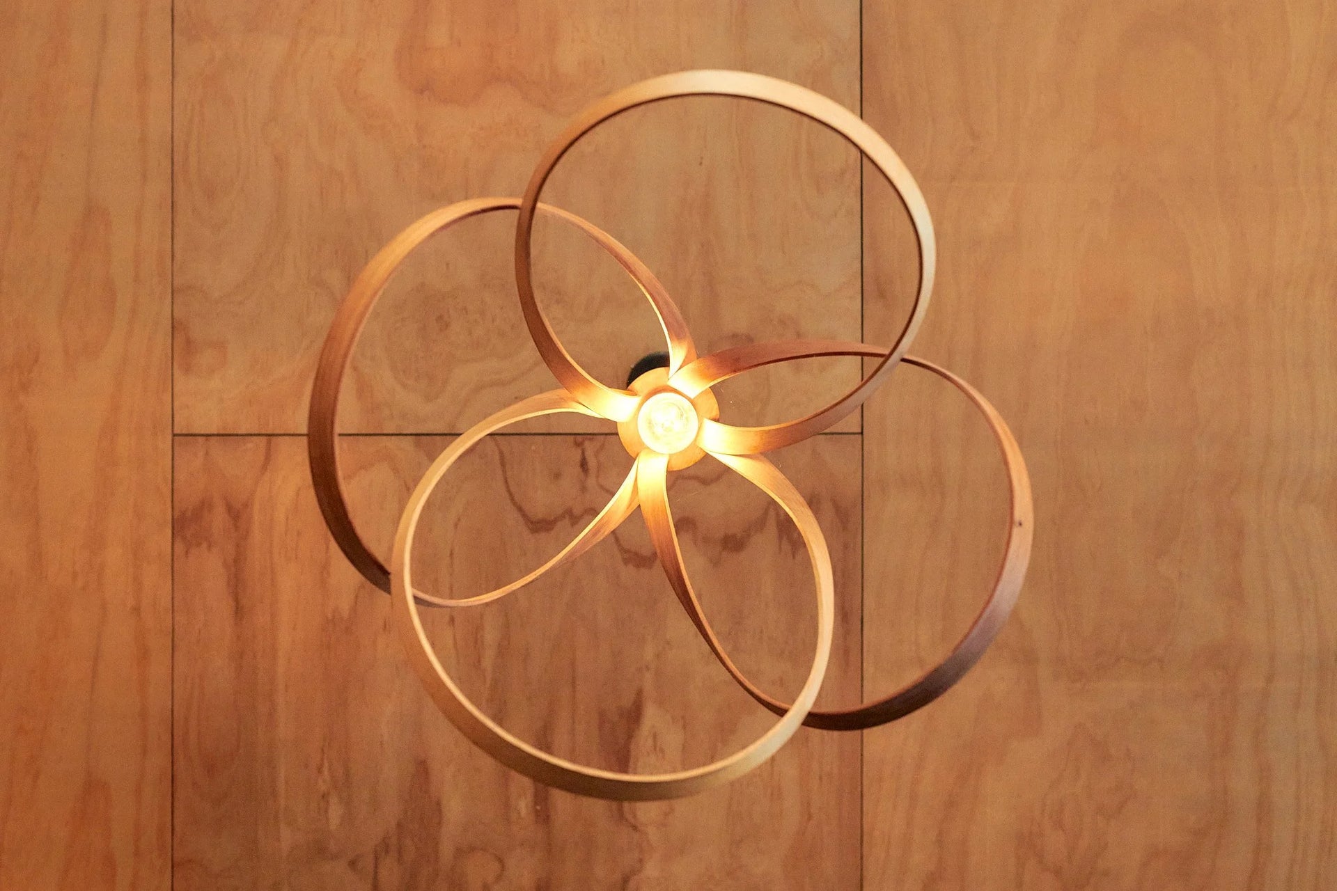 HORIZON Wall Light