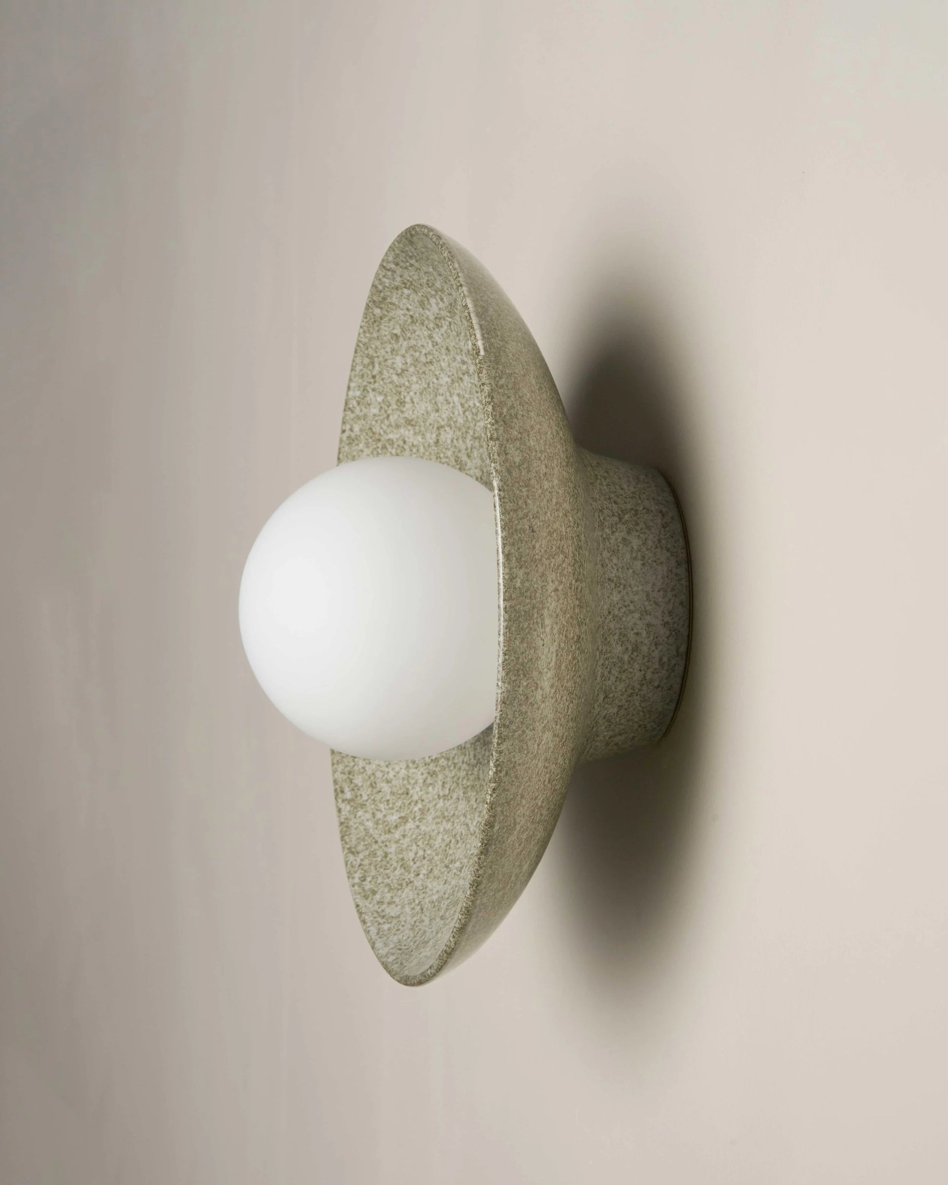 DISH Wall Light