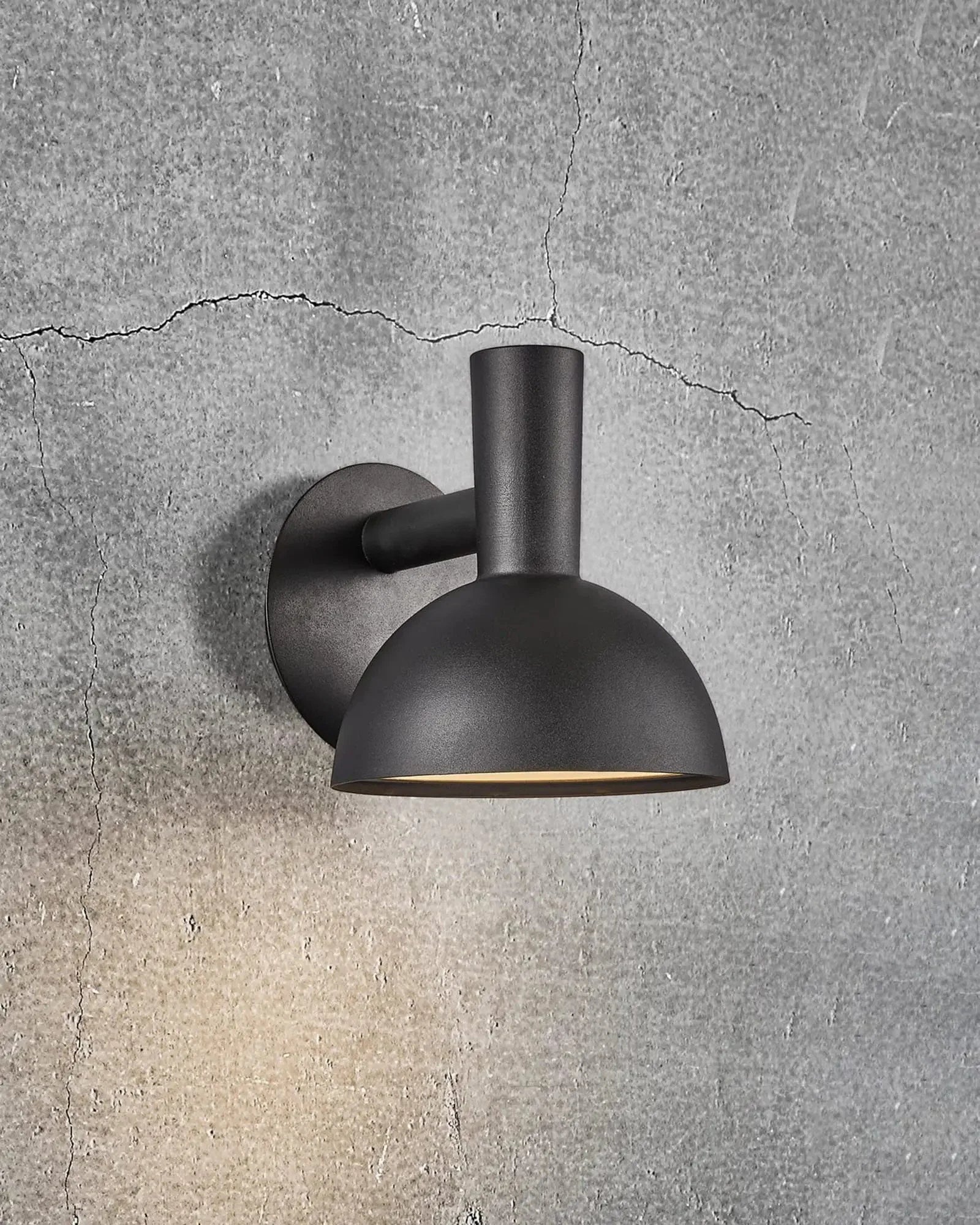 ARKI Outdoor Wall Light