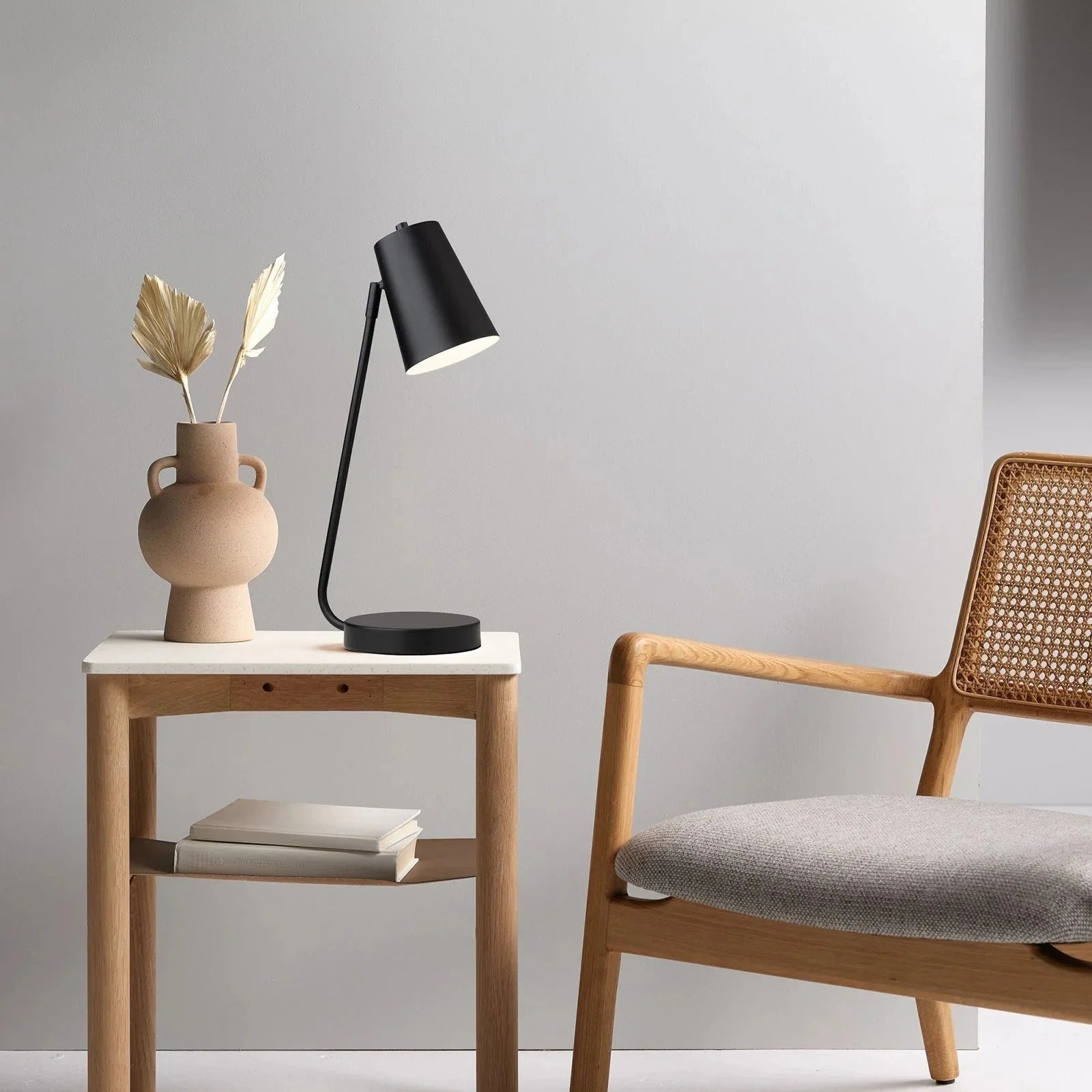 ARLEN Table Lamp