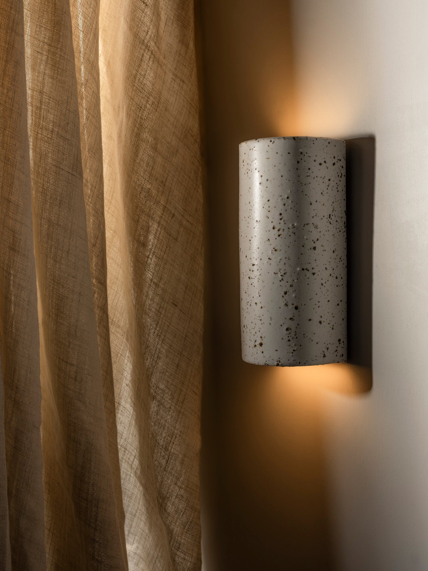DUSK Wall Light