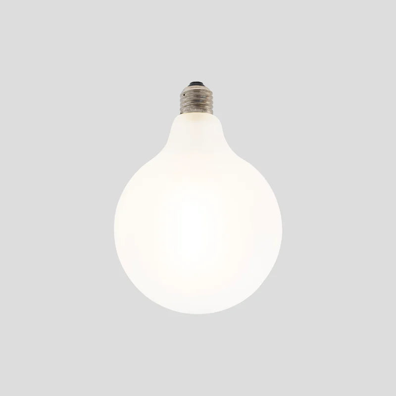 G125 LED Globe