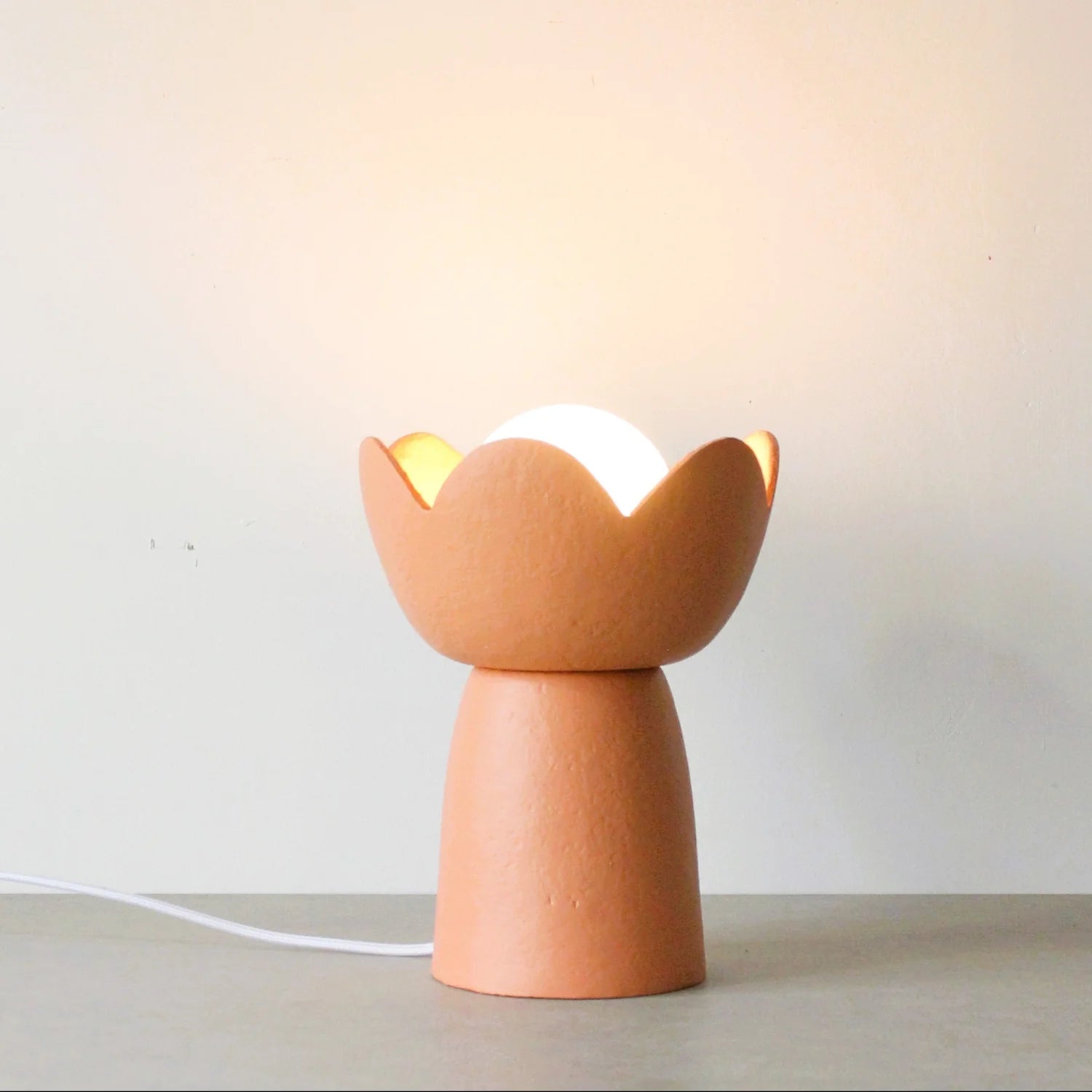 LOTUS Table Lamp