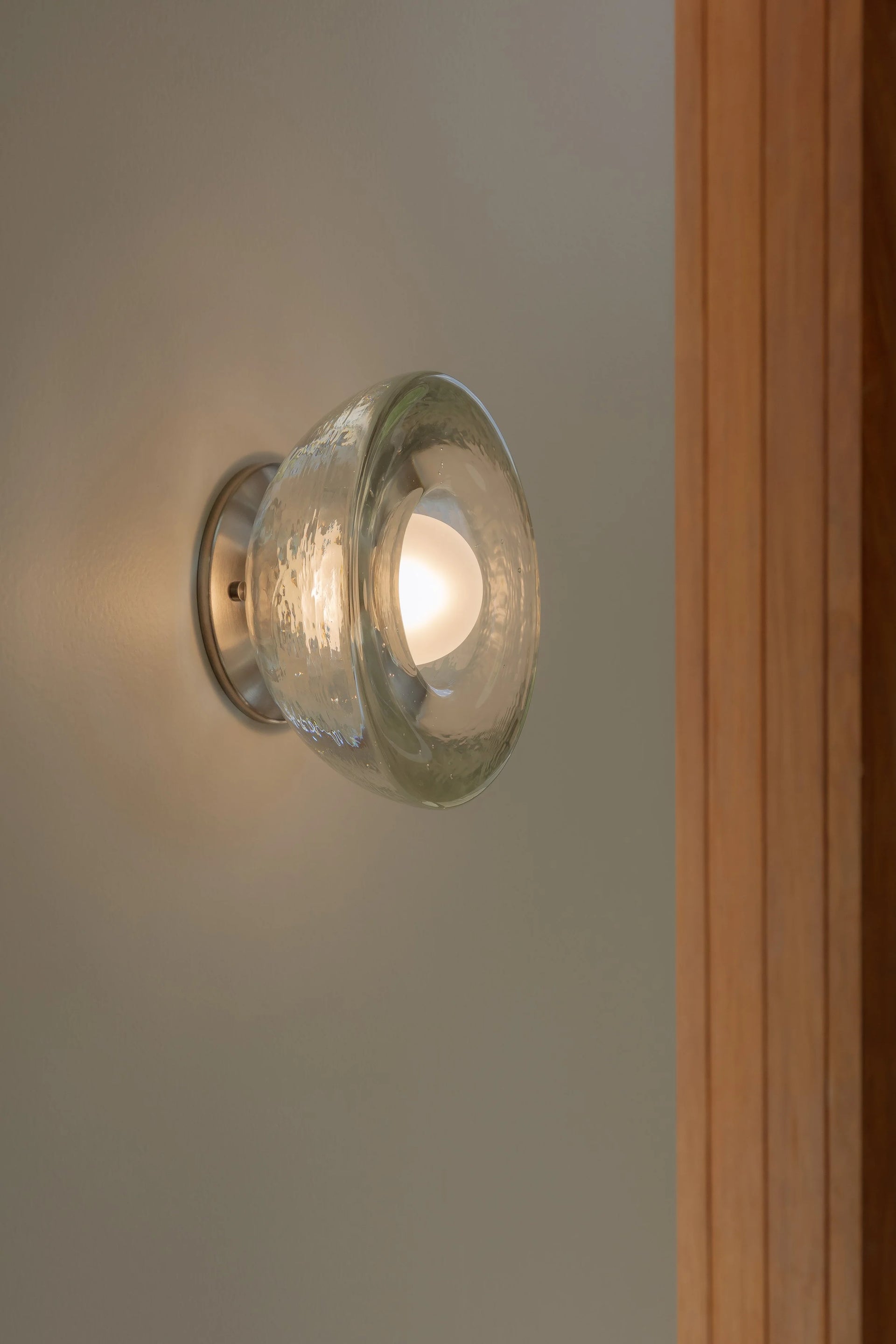 AURELIA Surface Wall Light - Cast Glass
