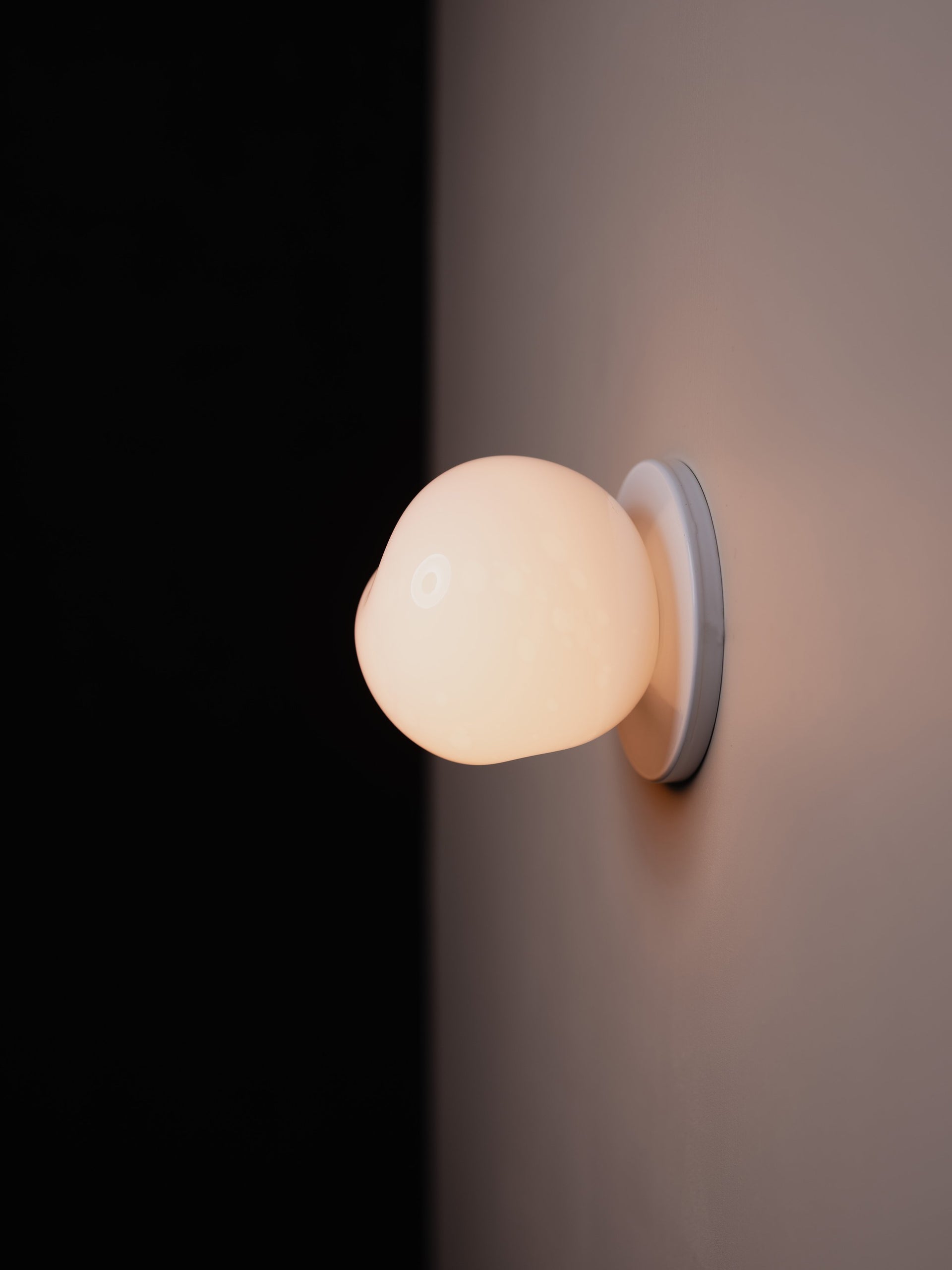 PEBBLE Wall Light