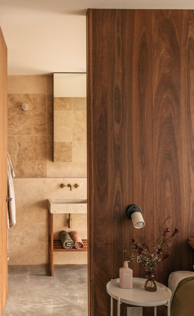 TERRA 1 Short Arm Wall Light