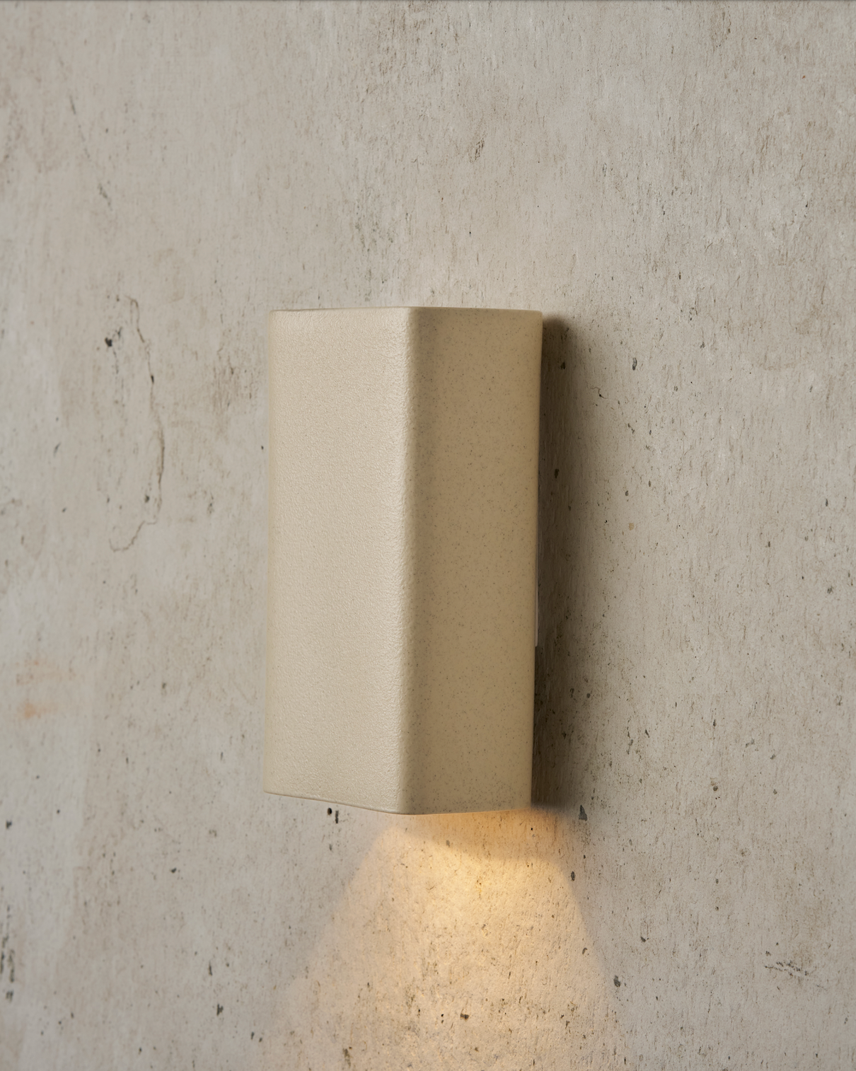BOX Wall Light