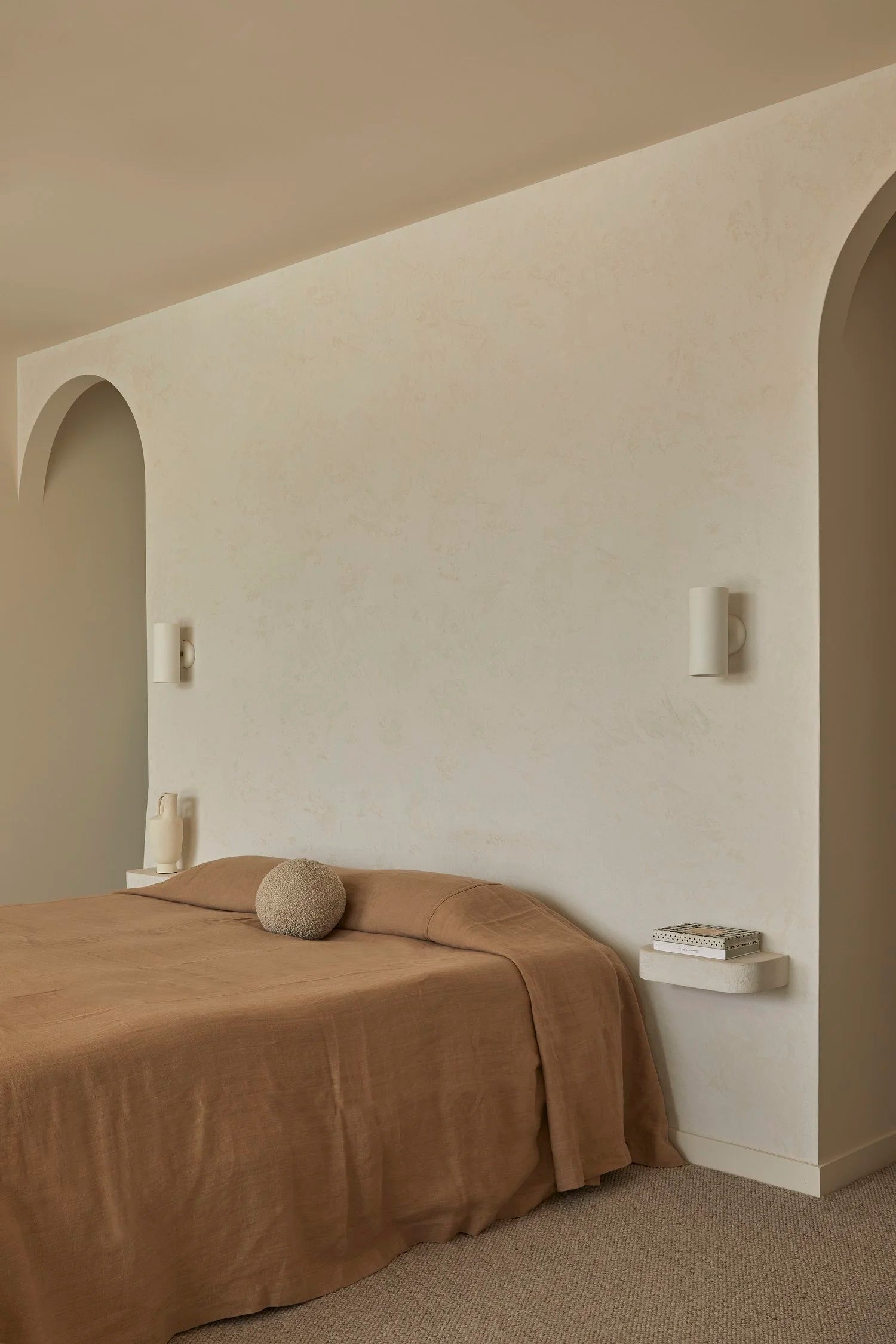 EOS Wall Light