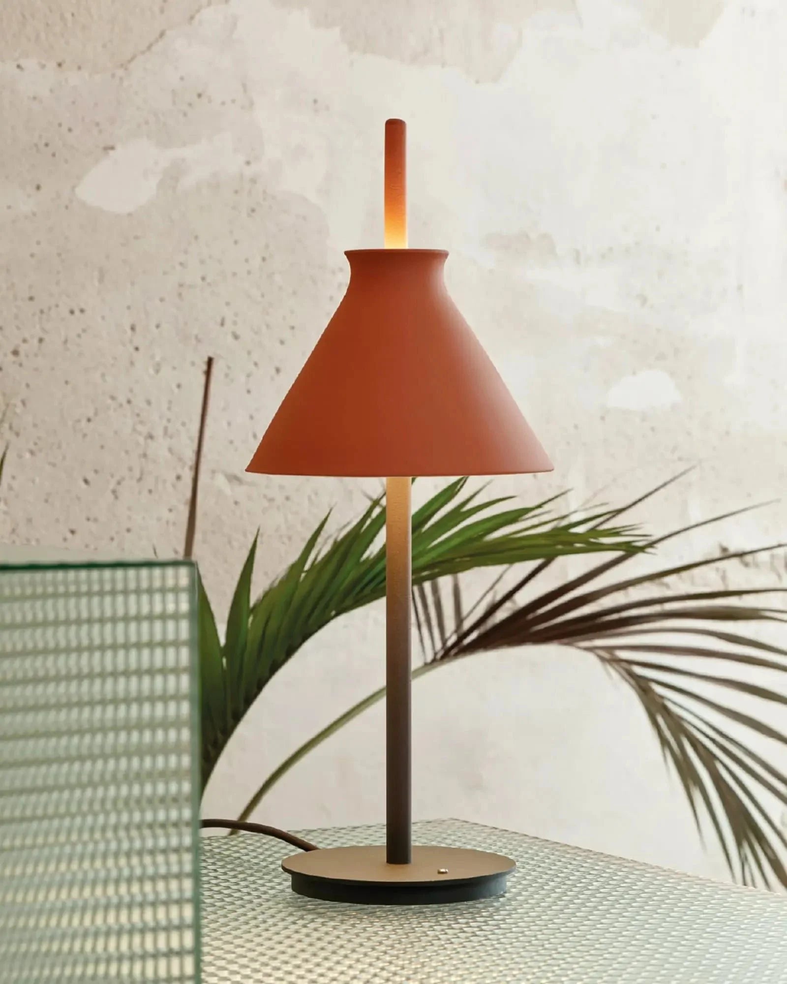 TOTANA Table Lamp