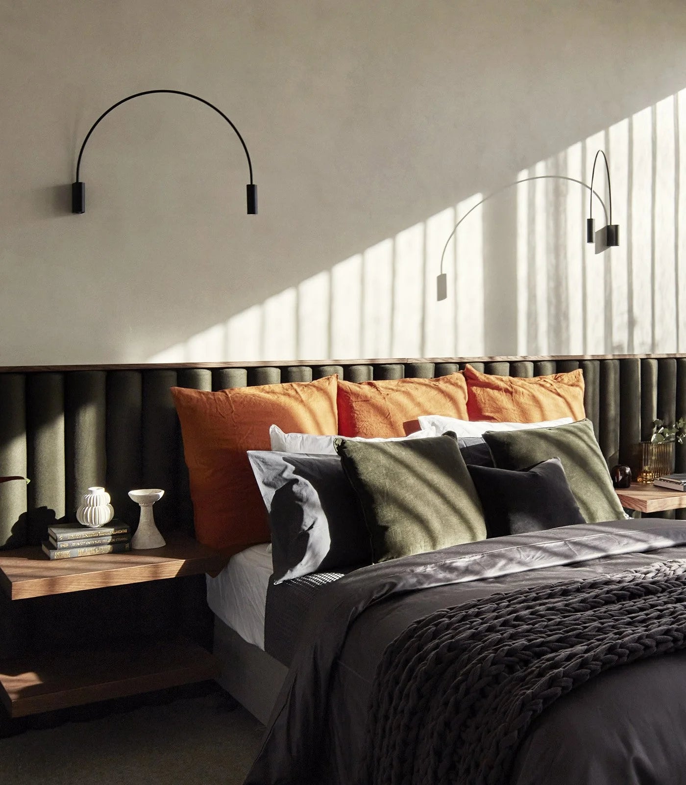 VOLTA Wall Light