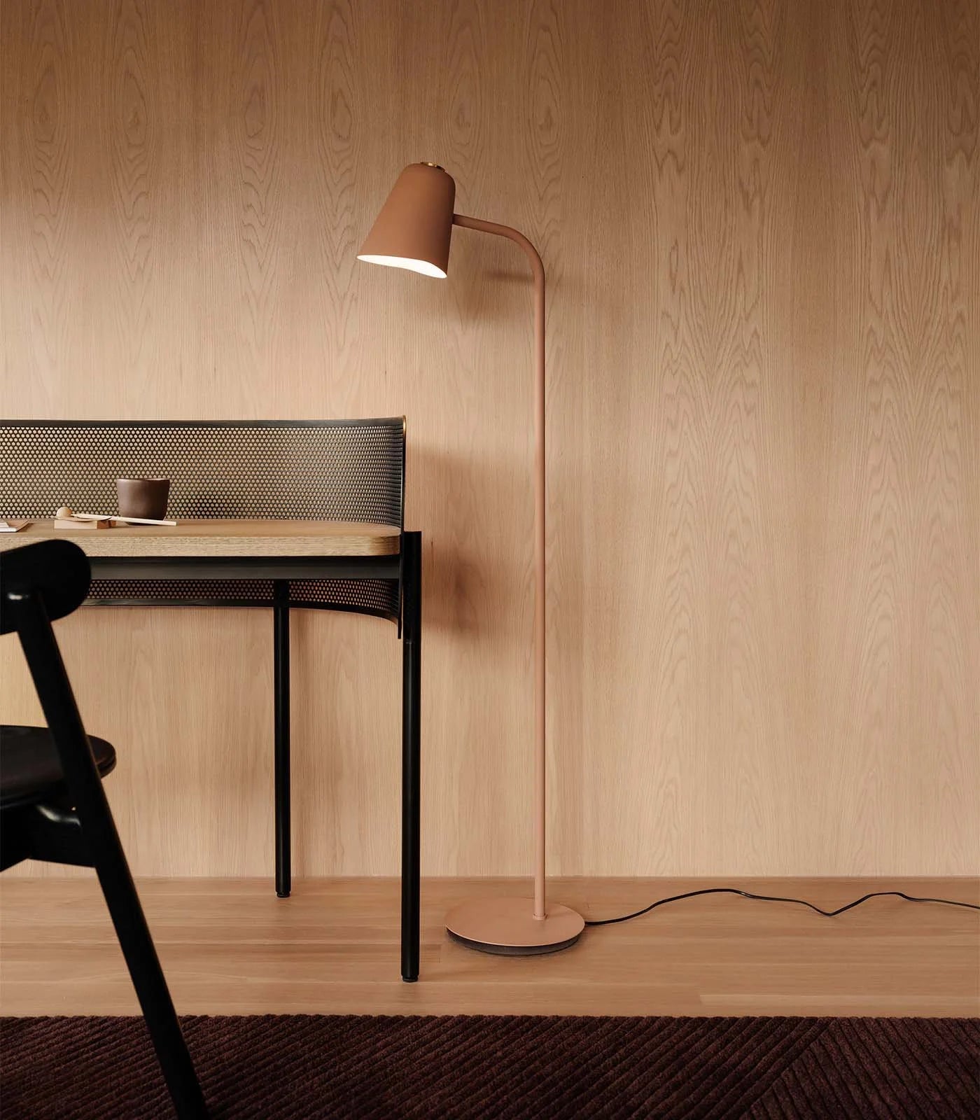 ME DIM Floor Lamp