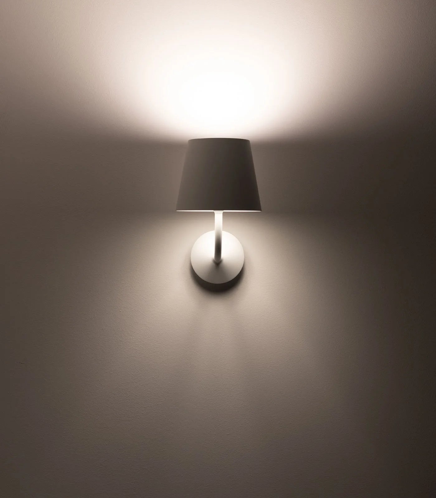 POLDINA Wall Light
