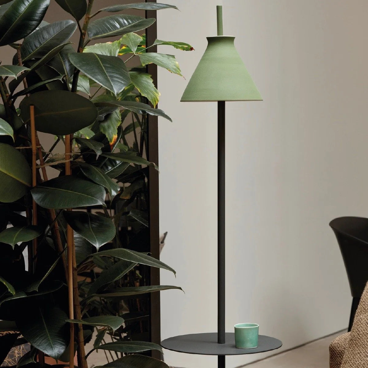 TOTANA Floor Lamp